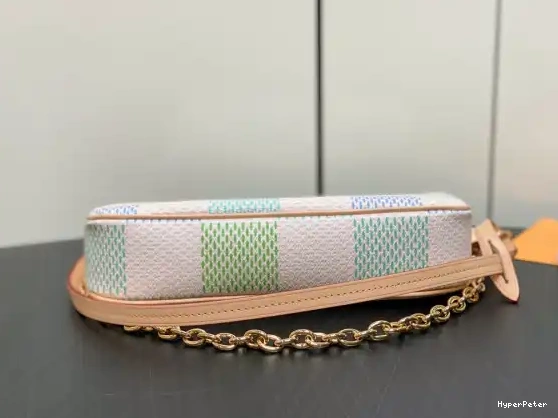 VUITTON Pochette Accessoires-23.5*13.5*4CM LOUIS 0515